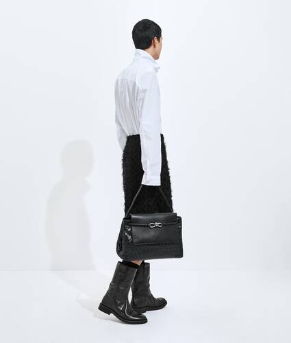 Men's Andiamo Messenger in Black Bottega Veneta Canada EN - Image 6