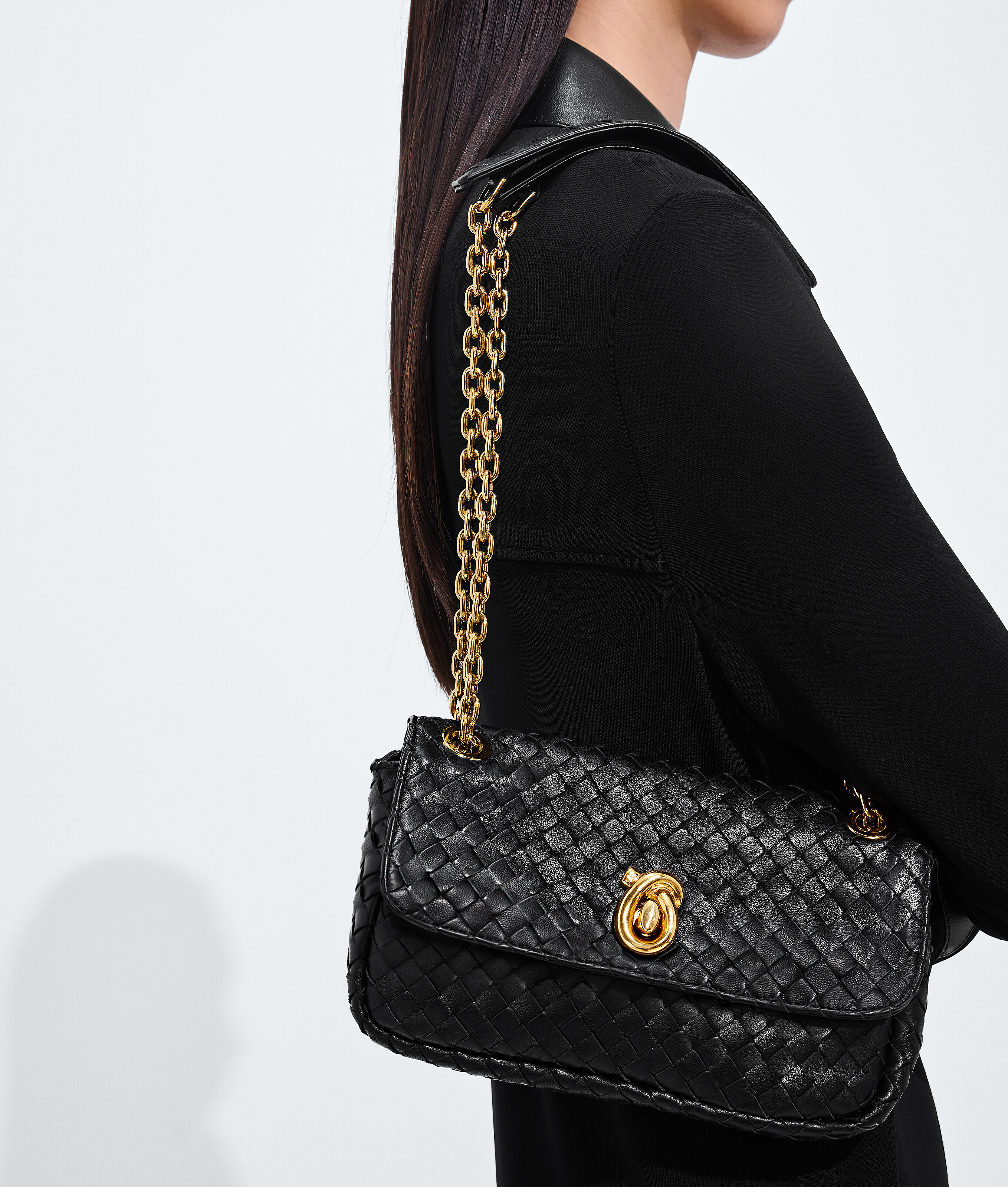 Women's Madison in Black Bottega Veneta Luxembourg EN - Image 2
