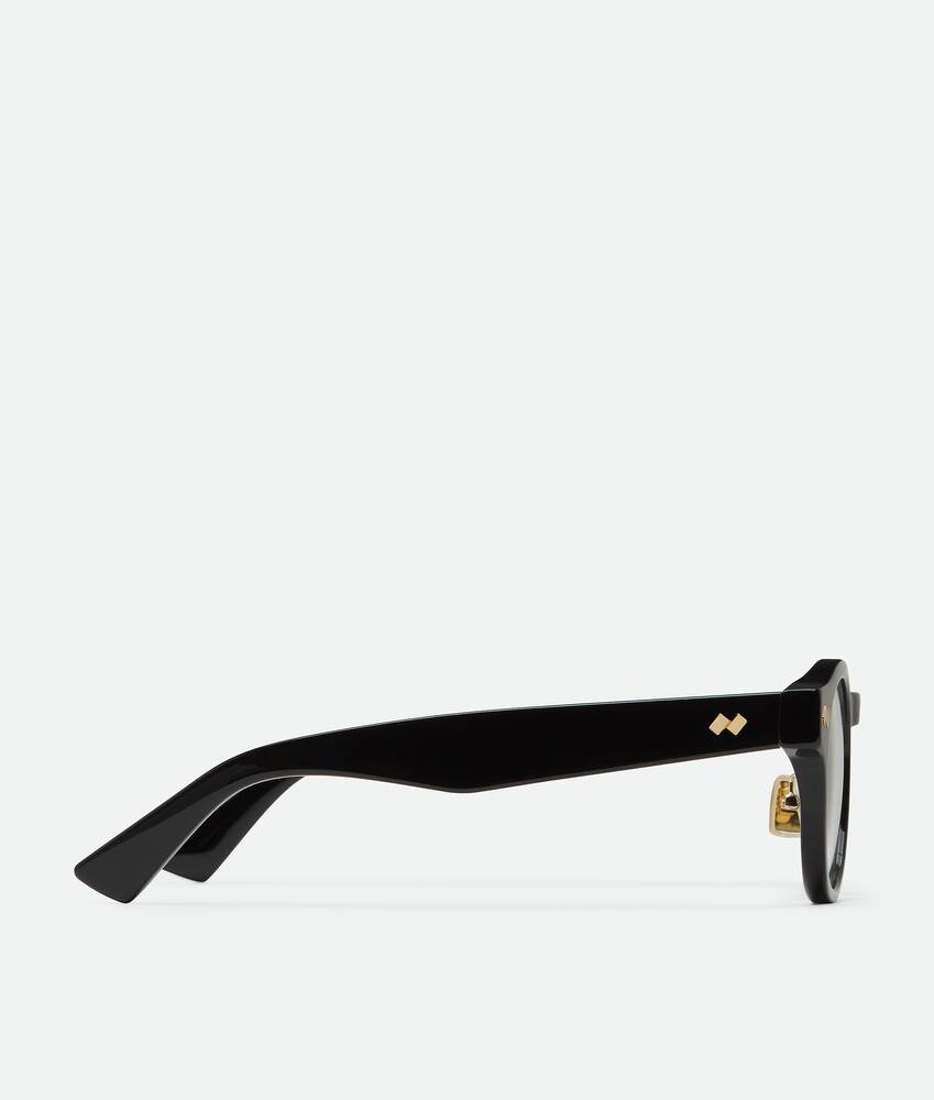 Dizzy Round Eyeglasses in Black/transparent Bottega Veneta Qatar EN - Image 3
