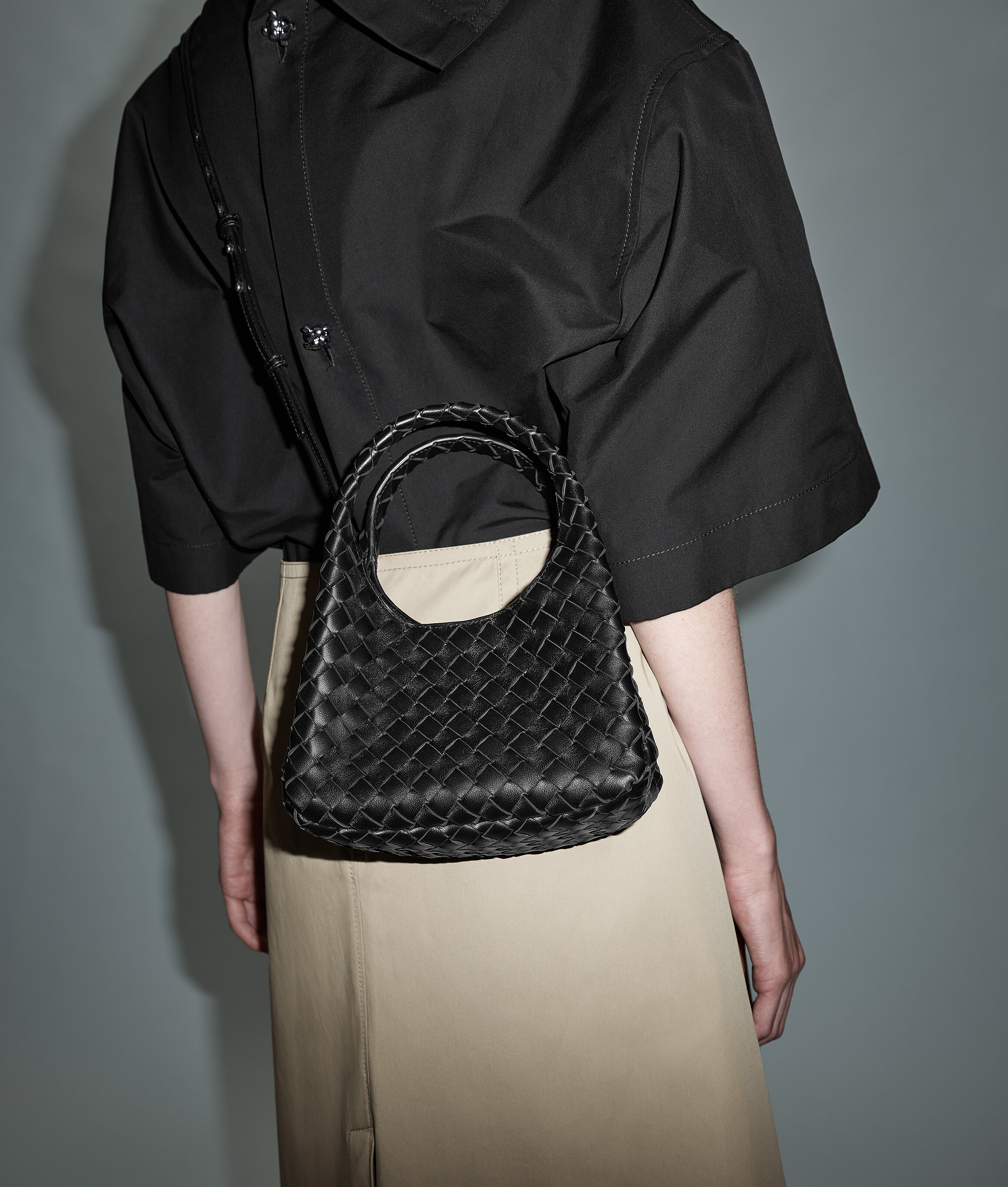 Women's Baby Campana in Black Bottega Veneta Luxembourg EN - Image 5