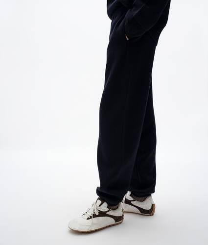 Men's Wool and Cashmere Pants in Midnight blue Bottega Veneta Qatar EN - Image 2