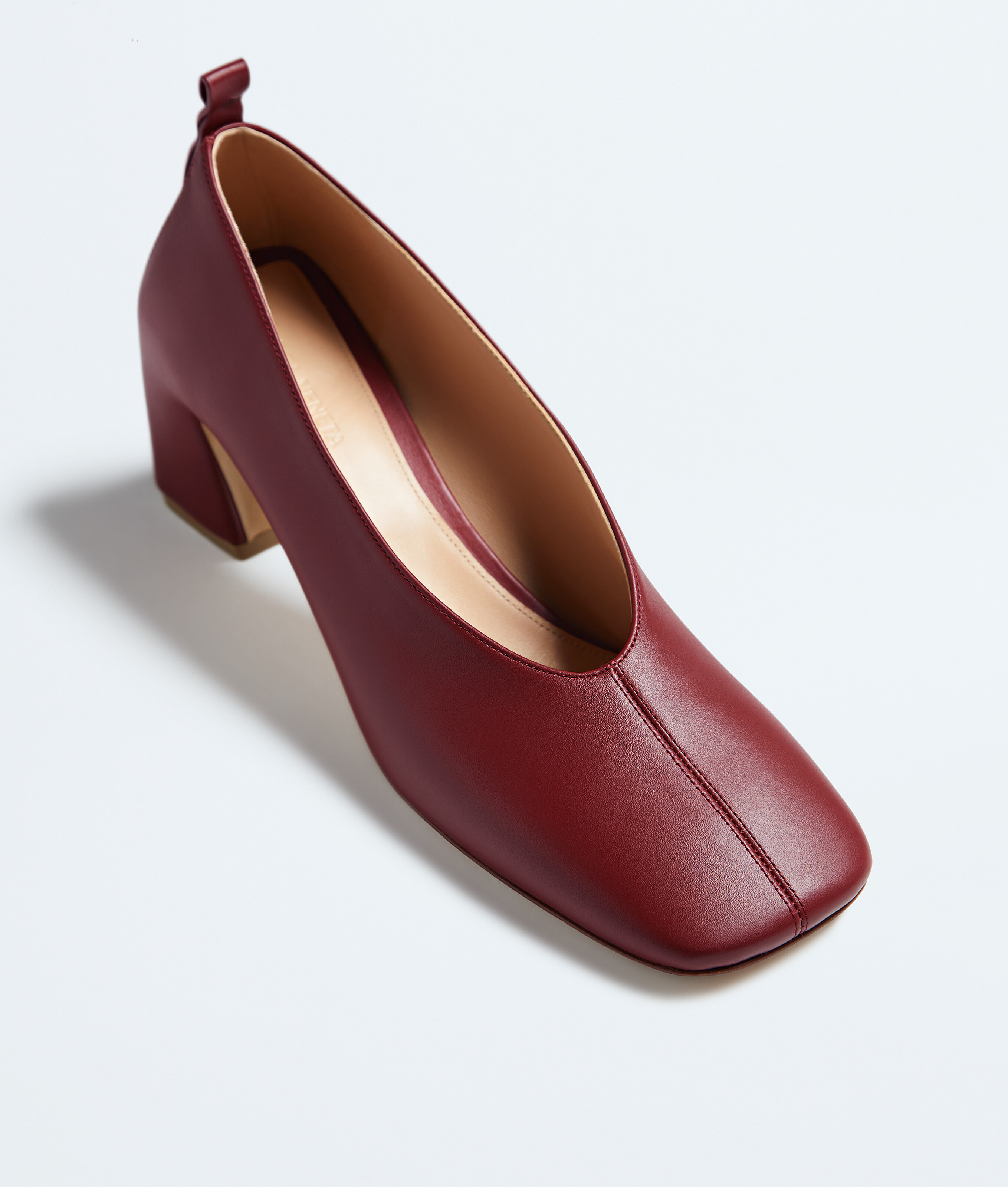 Women's Allegra Pump in Lava red Bottega Veneta Luxembourg EN - Image 4