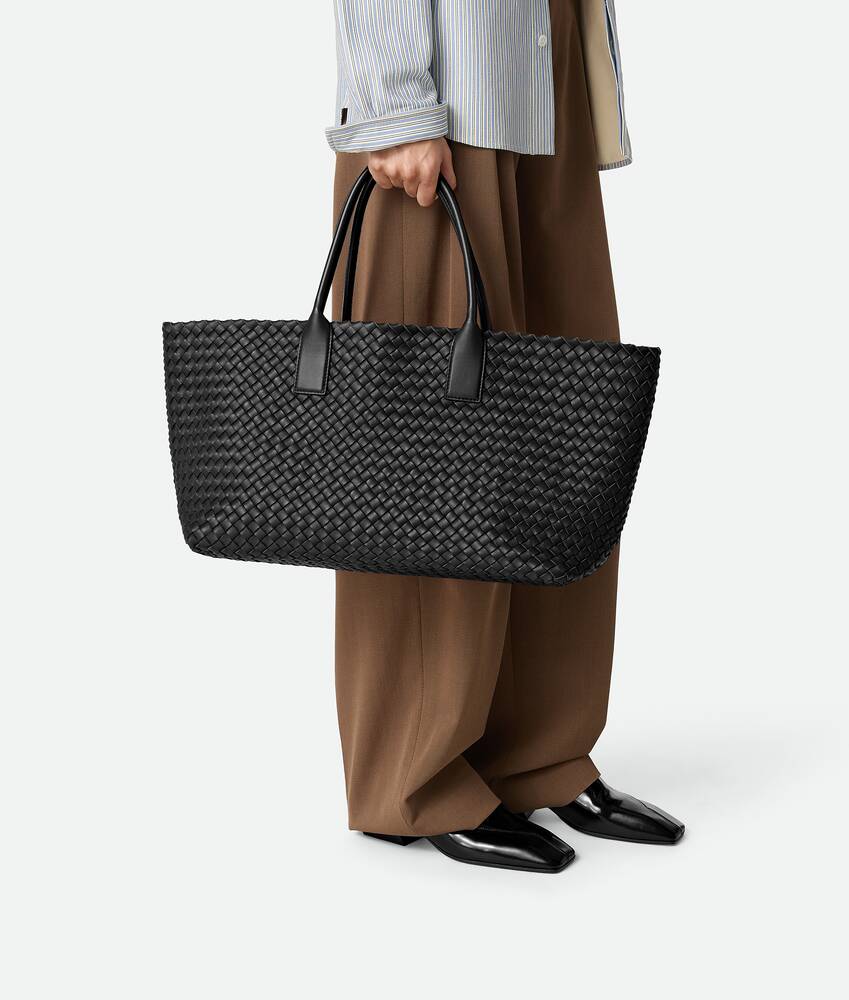 Bottega Veneta® Cabat in Black. Shop online now.