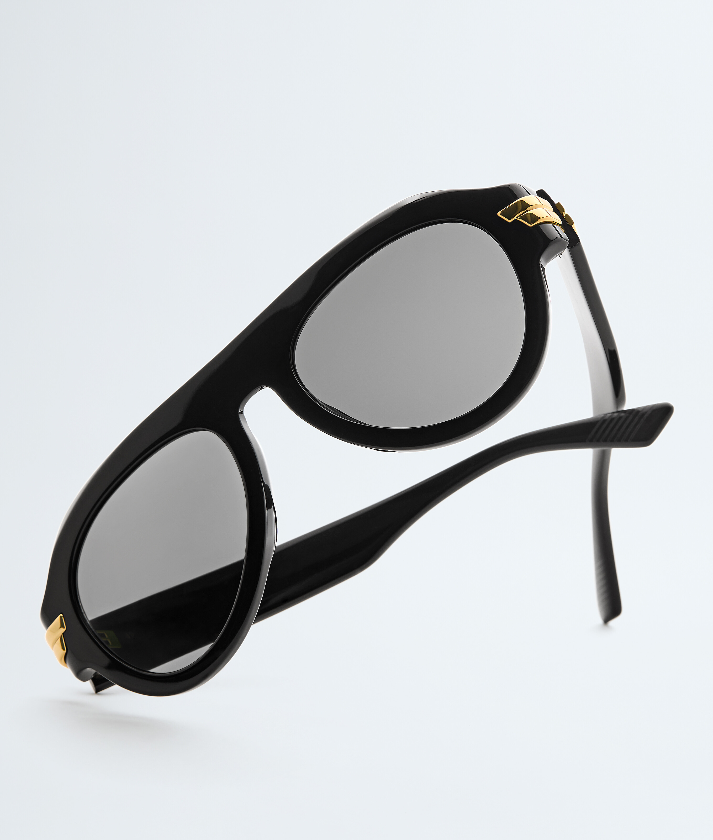 Mitre Aviator Sunglasses in Black/gray Bottega Veneta Luxembourg EN - Image 3
