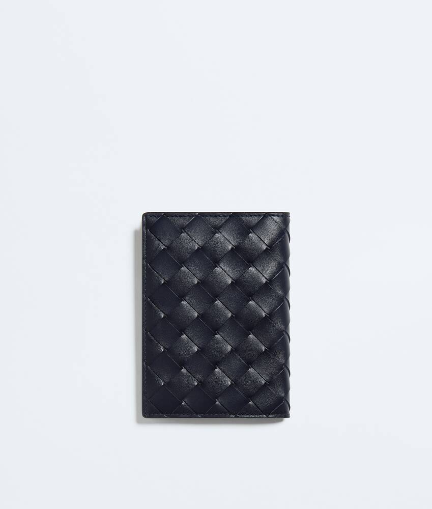 Men's Intrecciato Passport Case in Midnight/taxi Bottega Veneta Bulgaria EN - Image 3