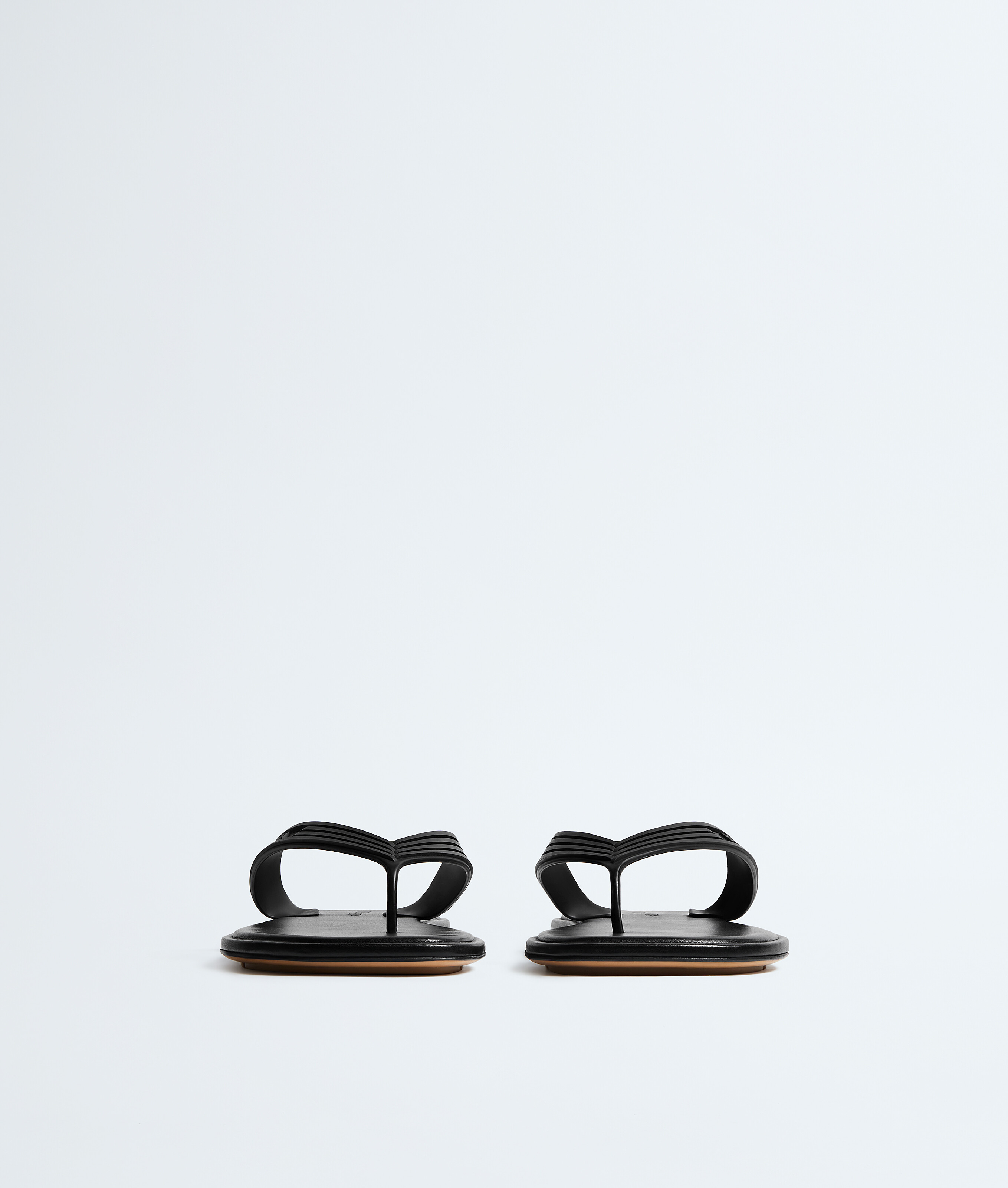 Women's Sampieri Flat Thong in Black Bottega Veneta Hungary EN - Image 3