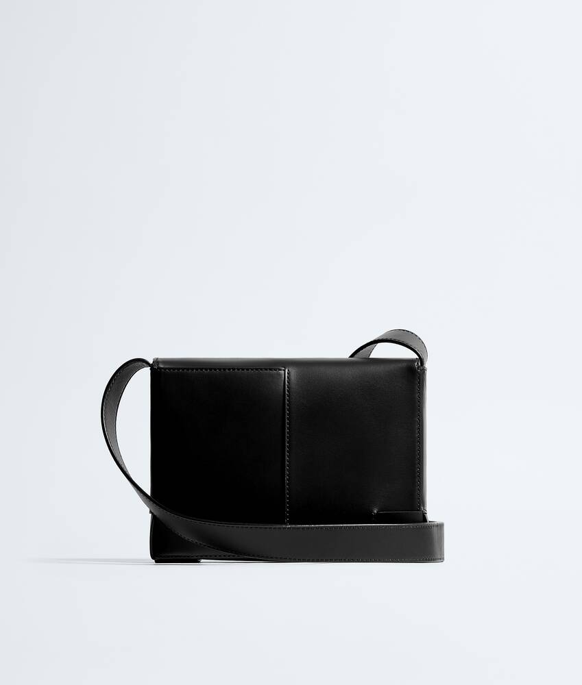 Men's Angolo Messenger in Black Bottega Veneta Poland EN - Image 4