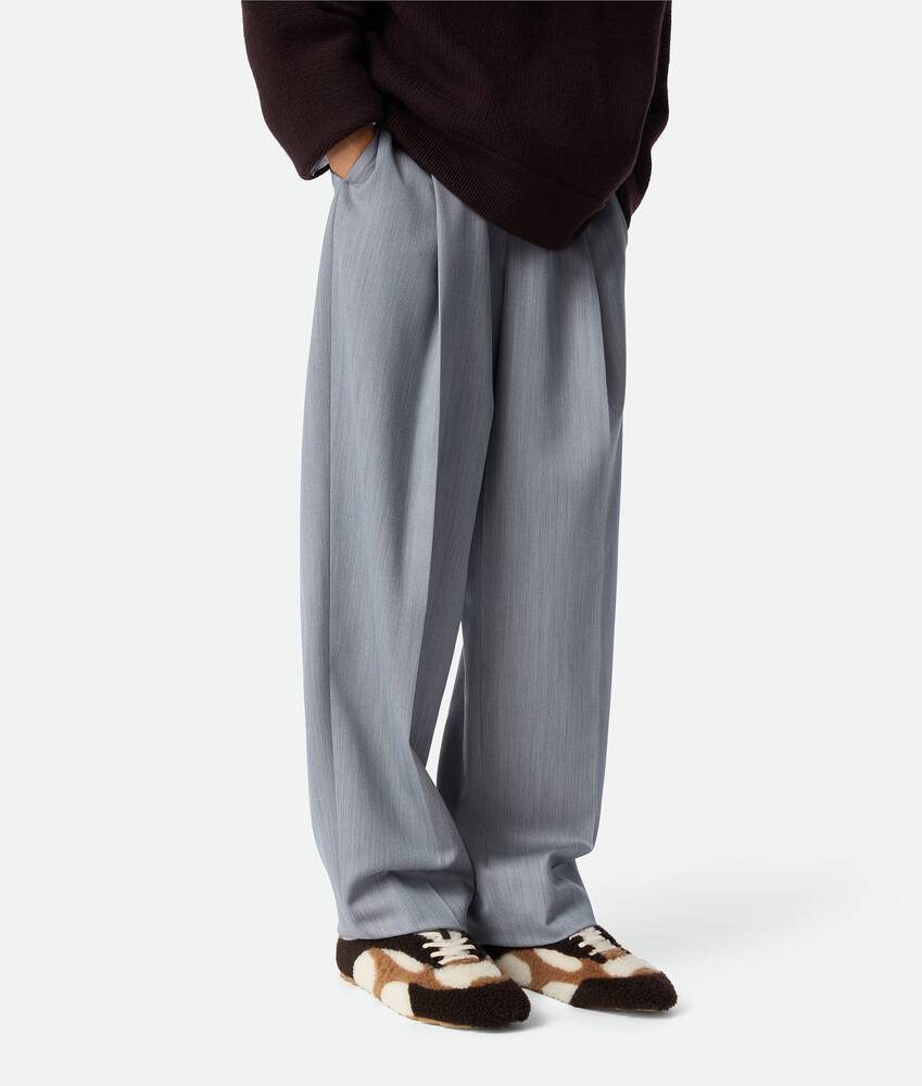 Display a large version of the product image 2 - Orbit Flash Sneaker