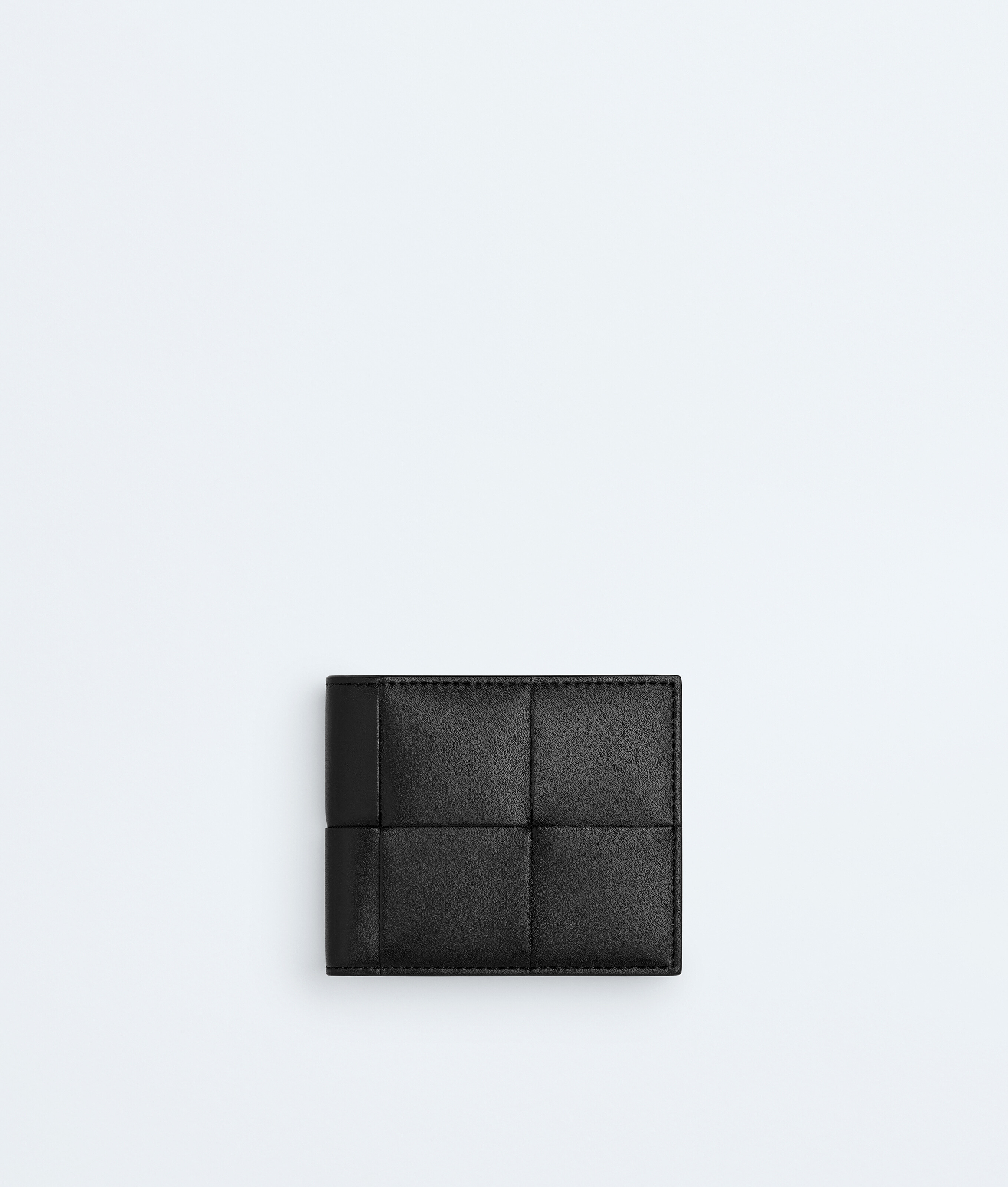 【値下げしました！】BOTTEGA VENETA 折りたたみケース Men's Cassette Bi-Fold Wallet in Black | Bottega Veneta US