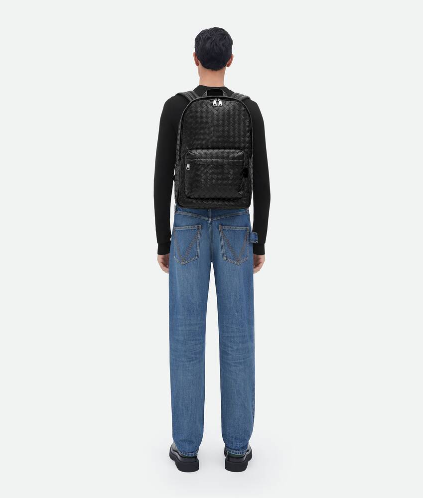 ブラックイントレチャート バックパック| Bottega Veneta® 日本