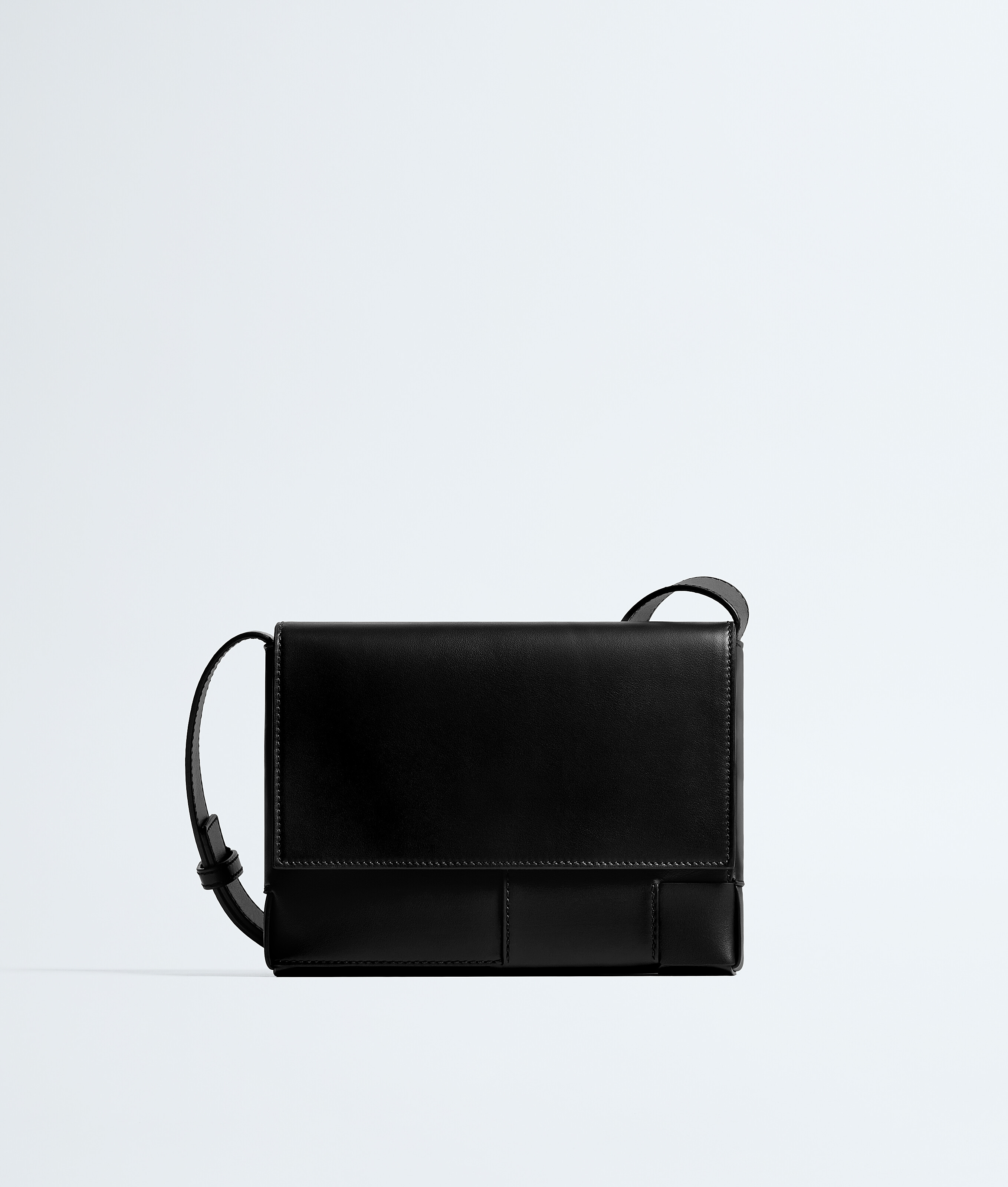 アンゴロ メッセンジャー のために メンズ で ブラック | Bottega