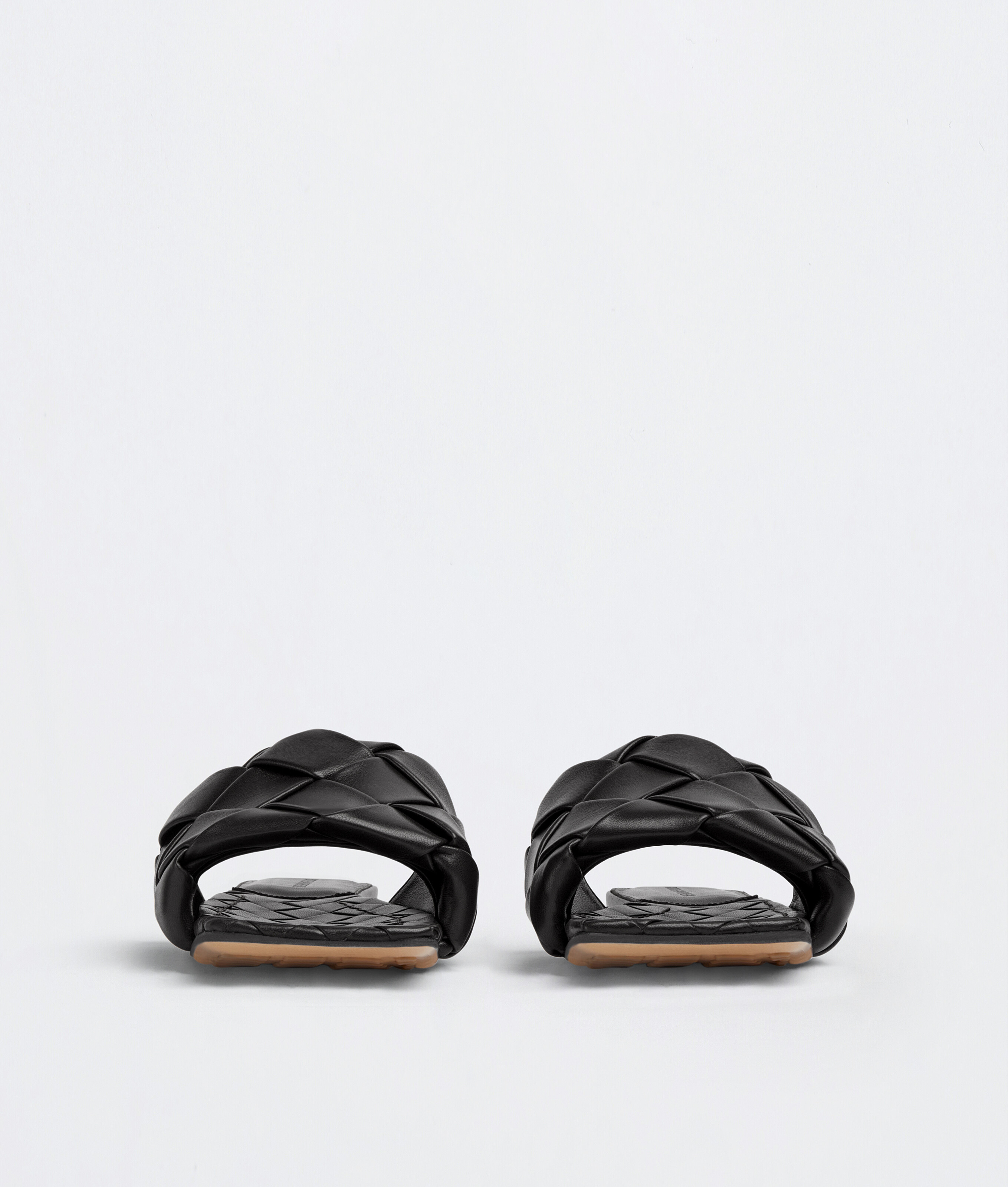 Bottega Veneta Opaque Weave Parco Flat Sandals For Women In Black