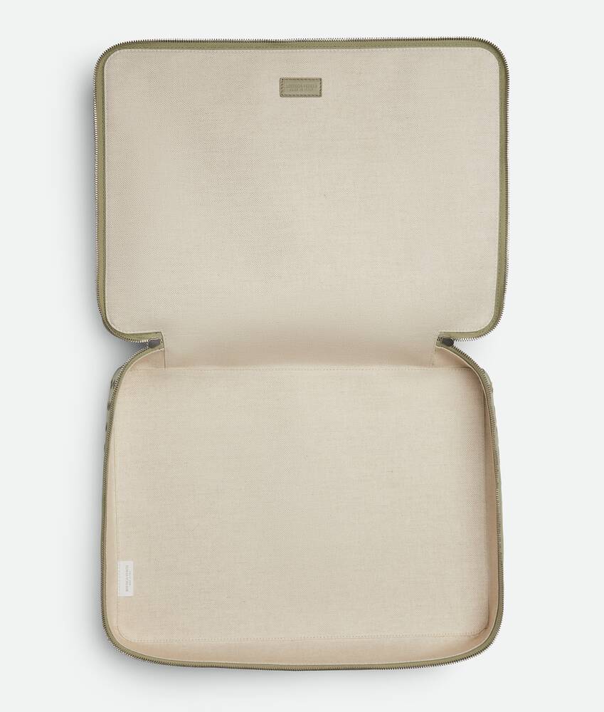 Men's Intrecciato  Medium Packing Cube in Travertine Bottega Veneta Denmark EN - Image 4