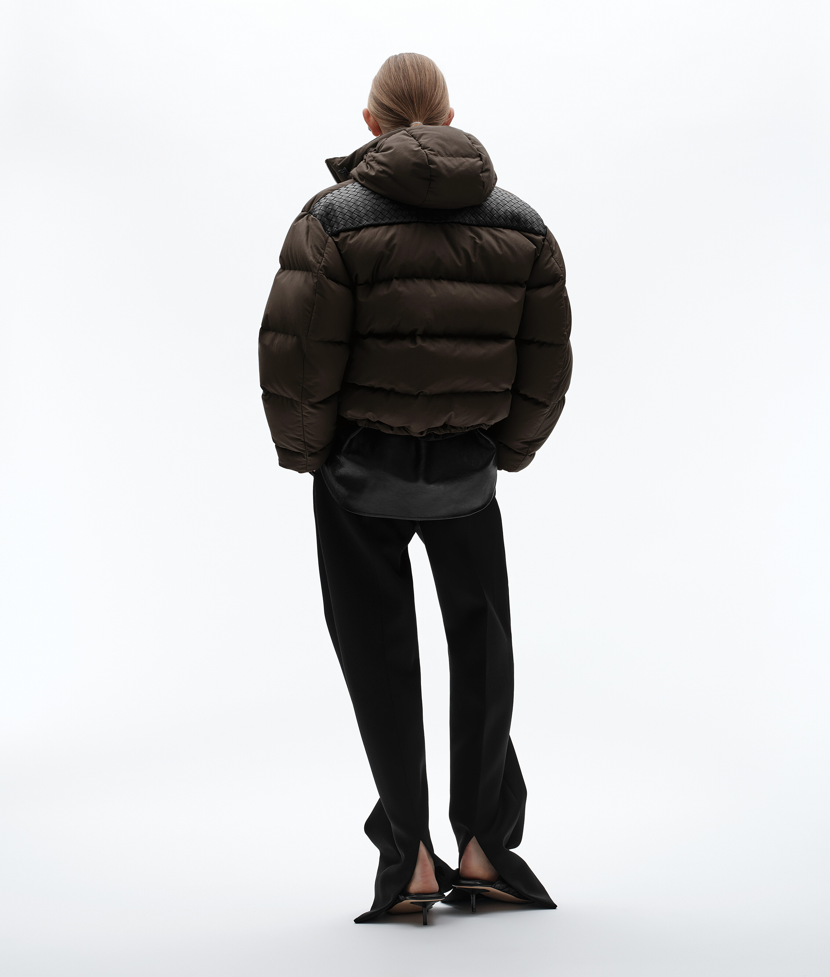 Women's Cotton and Nylon Twill Puffer Jacket in Wenge Bottega Veneta Luxembourg EN - Image 3