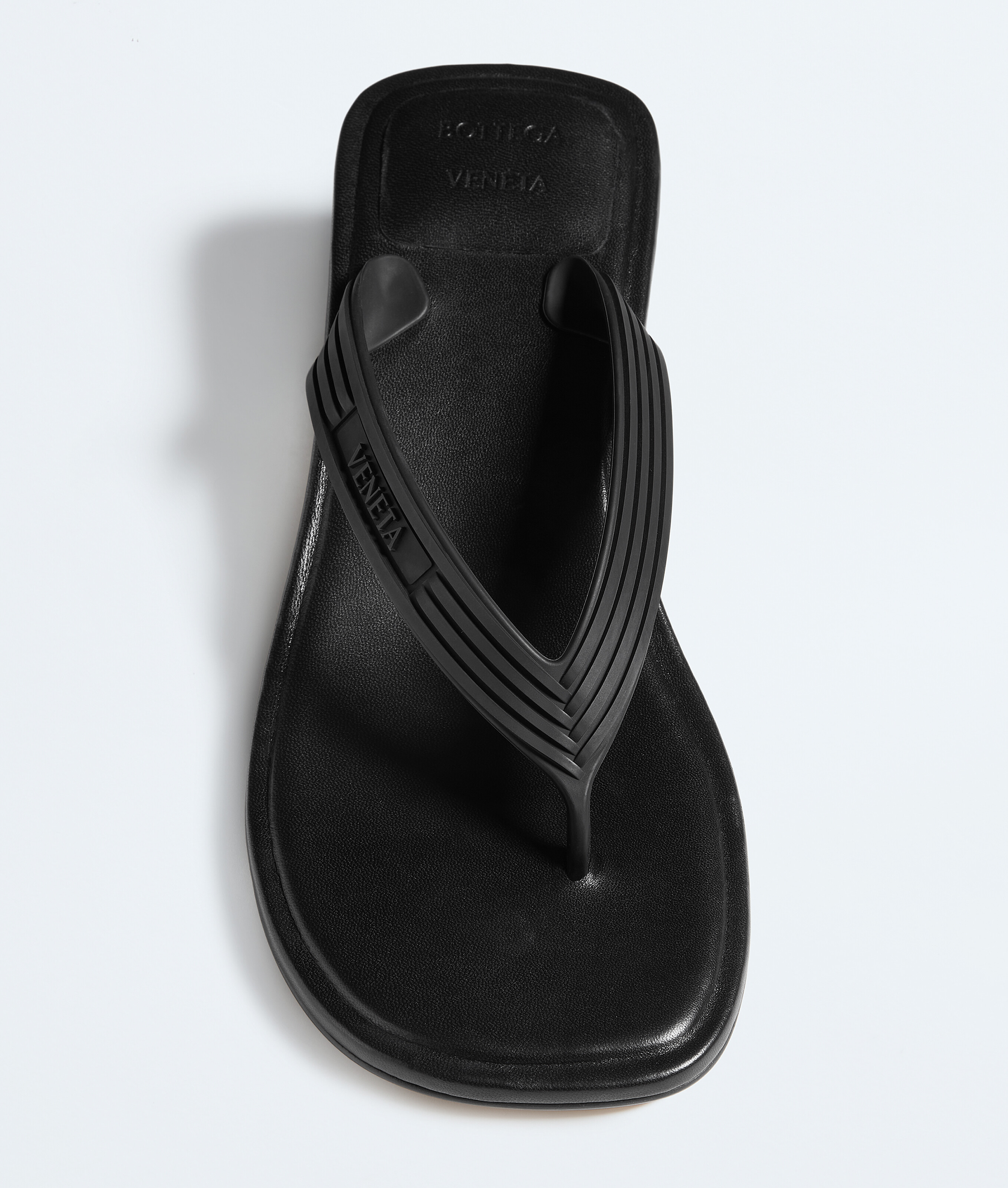 Women's Sampieri Thong in Black Bottega Veneta Australia EN - Image 4