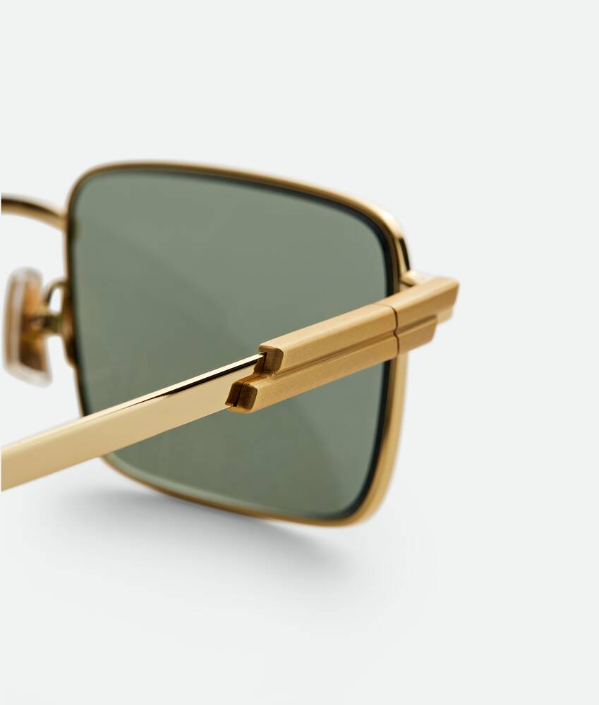 Display a large version of the product image 3 - Classic Rectangular Sunglasses
