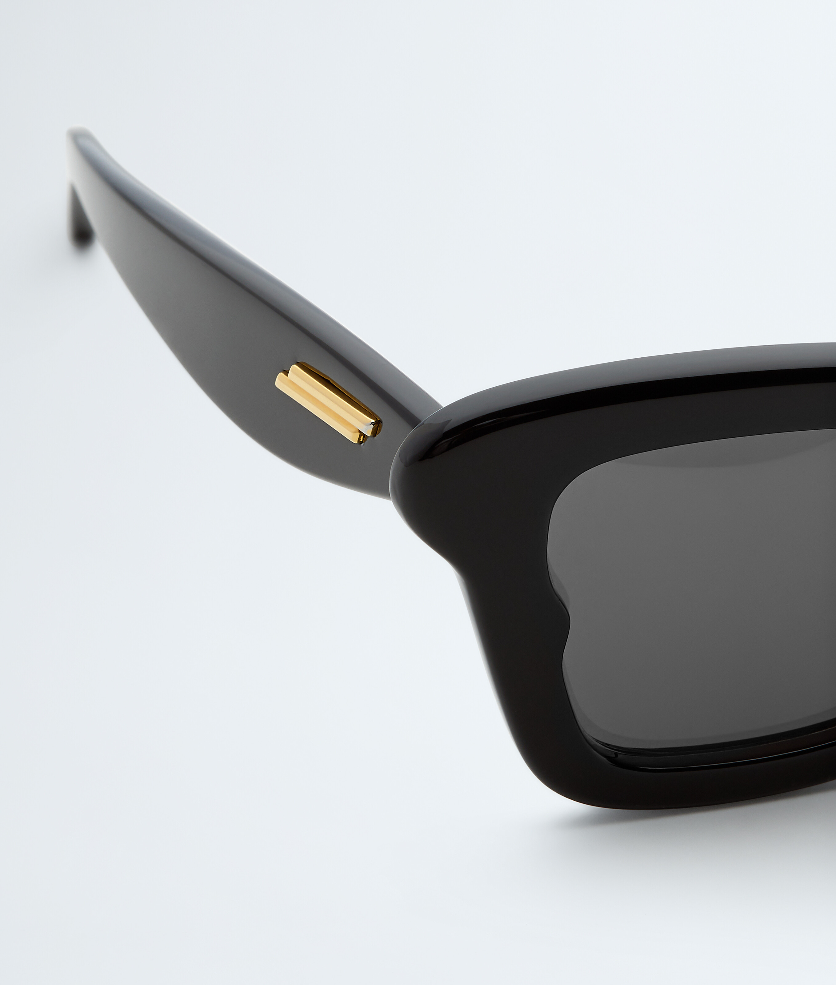Lunettes de soleil papillon Sophia à ruban en Black/grey Bottega Veneta Monaco FR - Image 4