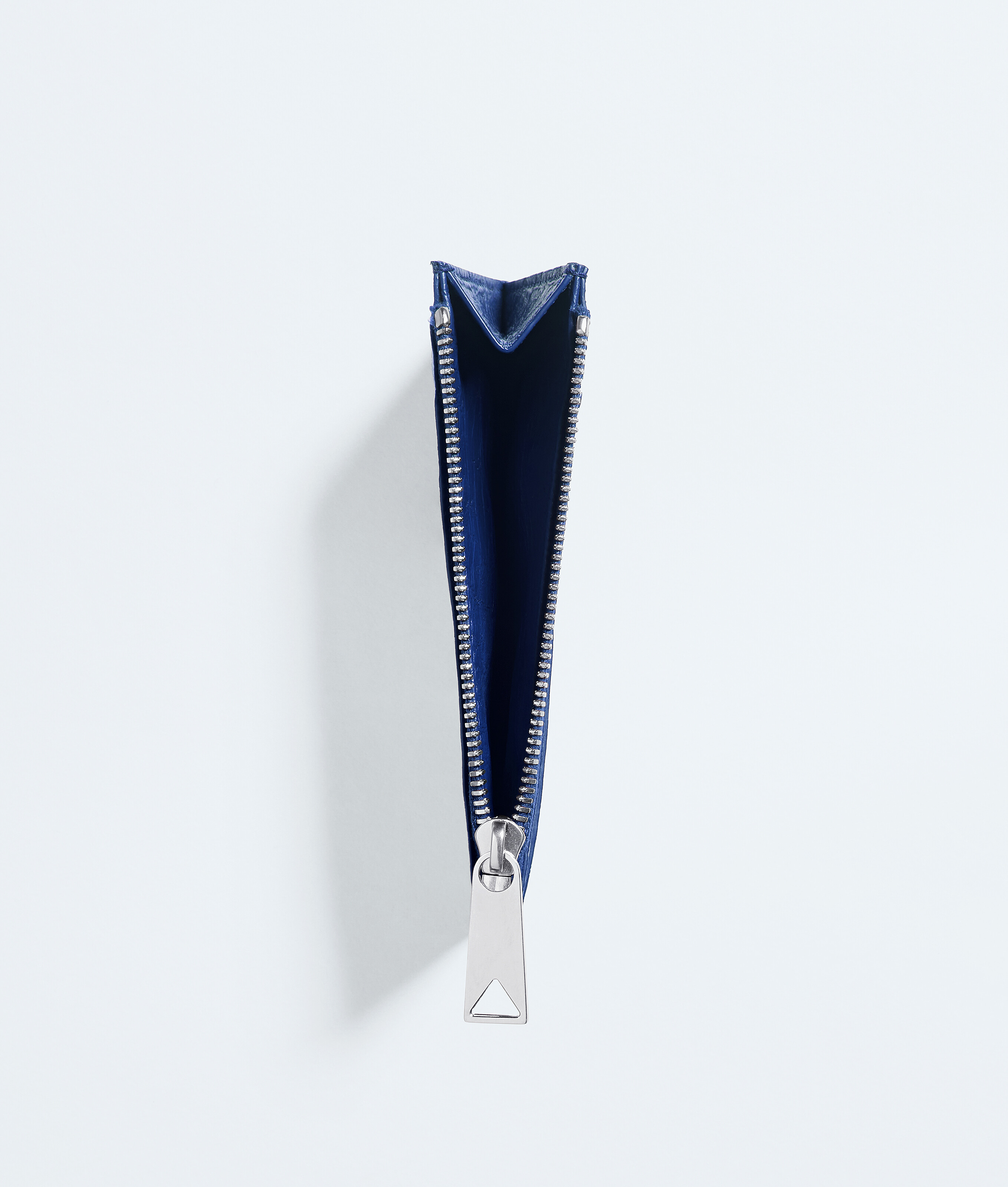 Men's Woven Mycelium Zipped Card Case  in Blue royal Bottega Veneta Luxembourg EN - Image 2