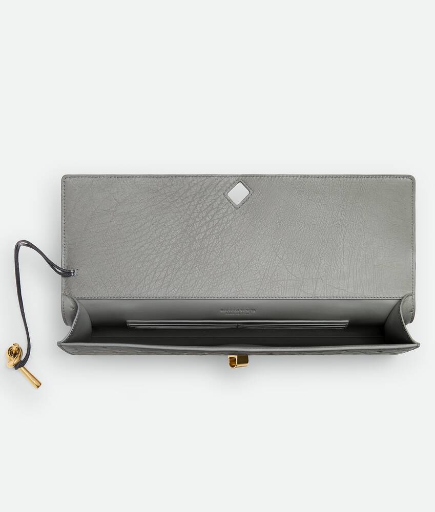 Display a large version of the product image 4 - Andiamo Clutch