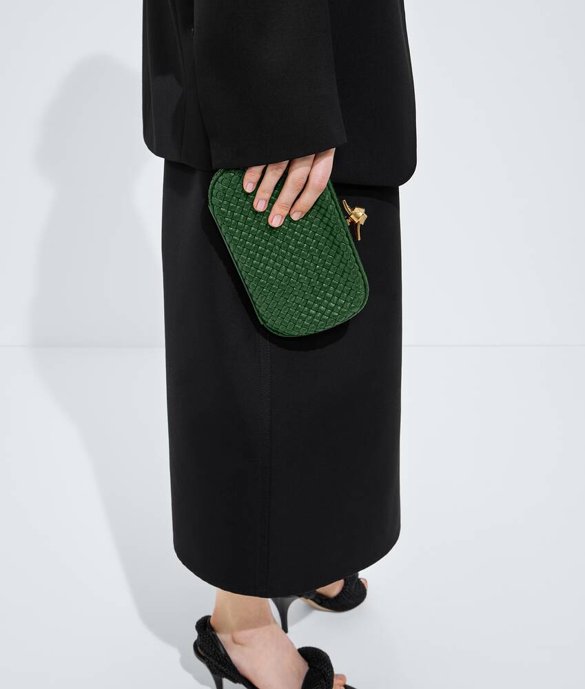 Women's Soft Knot in Basil Bottega Veneta Netherlands EN - Image 2