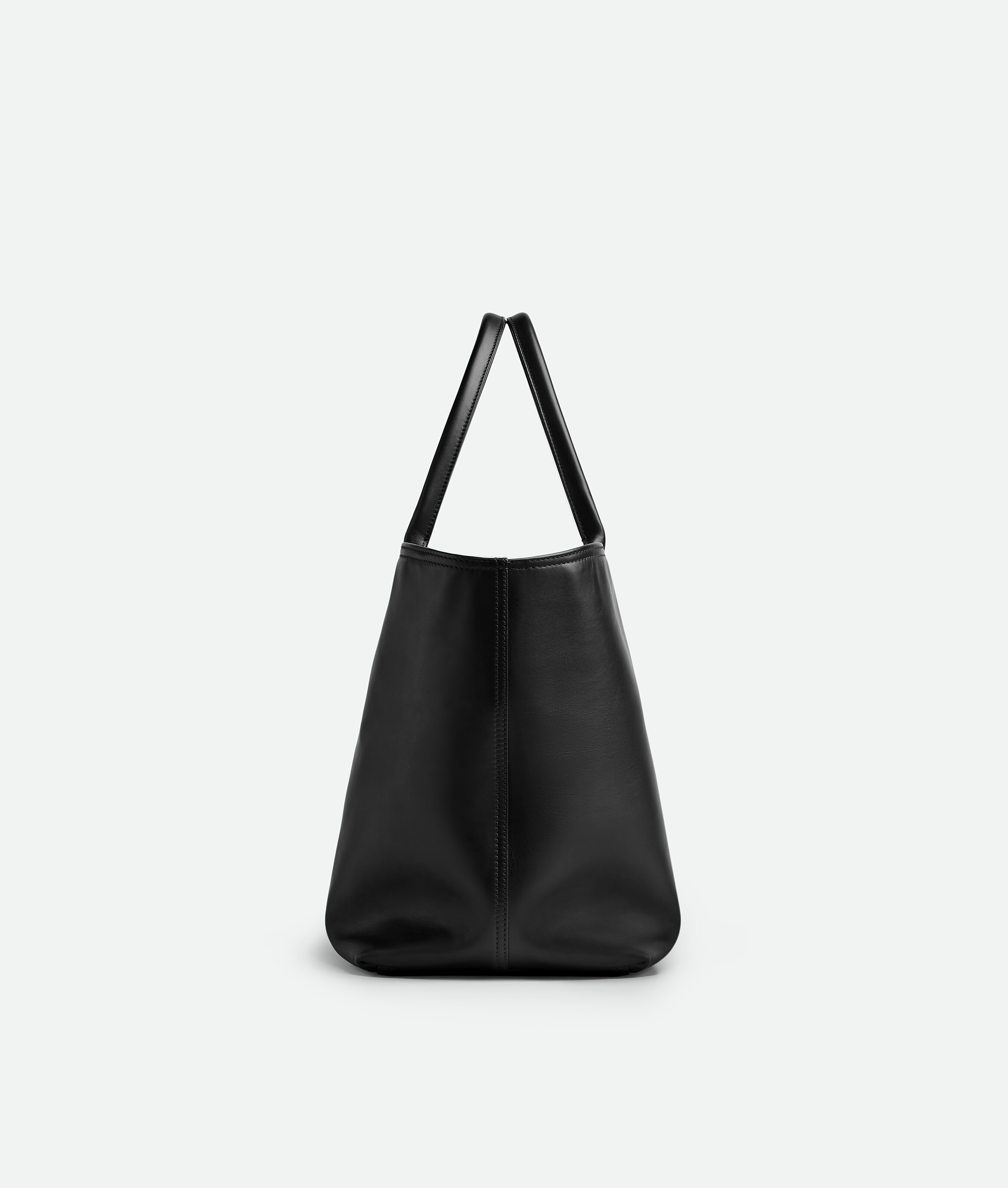Women's Large Cabat in Black Bottega Veneta Finland EN - Image 4
