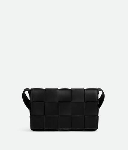 Ela's Cassette em Black Bottega Veneta Brasil PT - Image 1