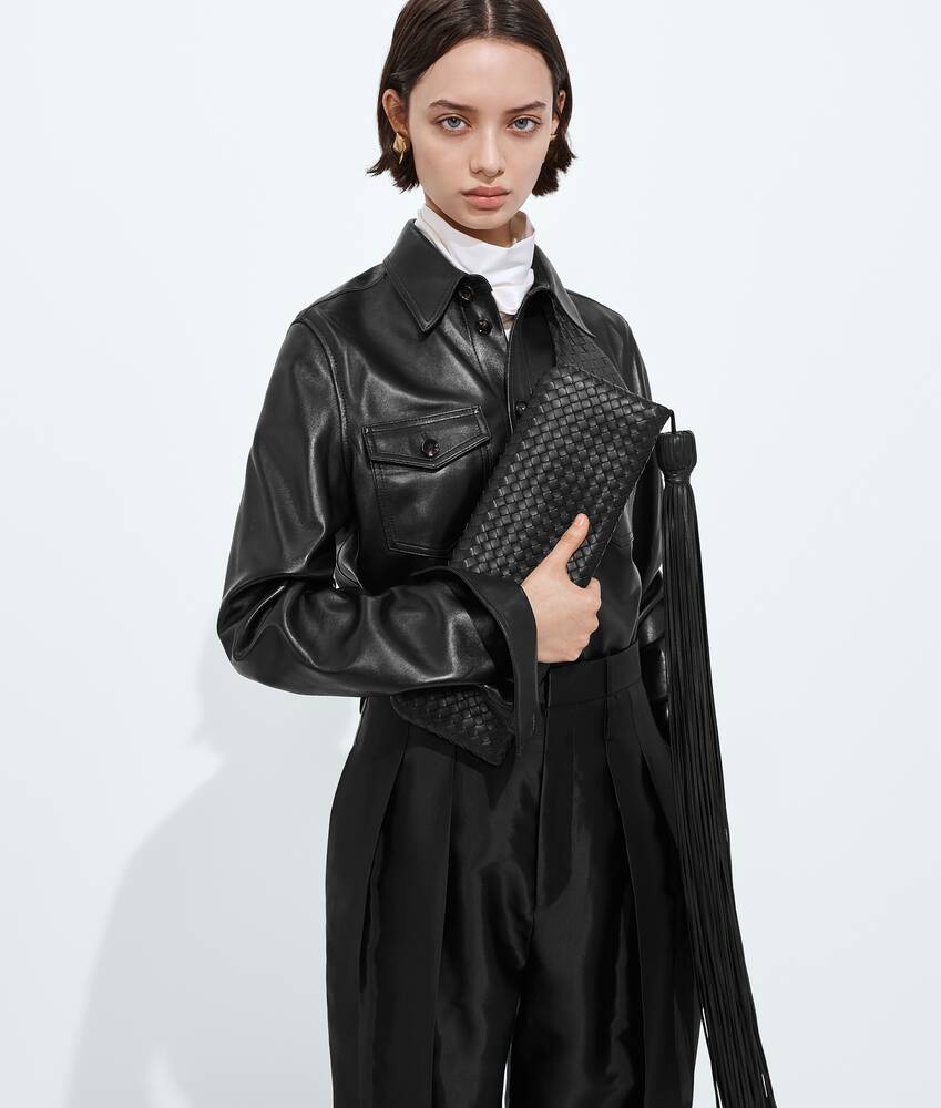 Display a large version of the product image 2 - Serata Clutch