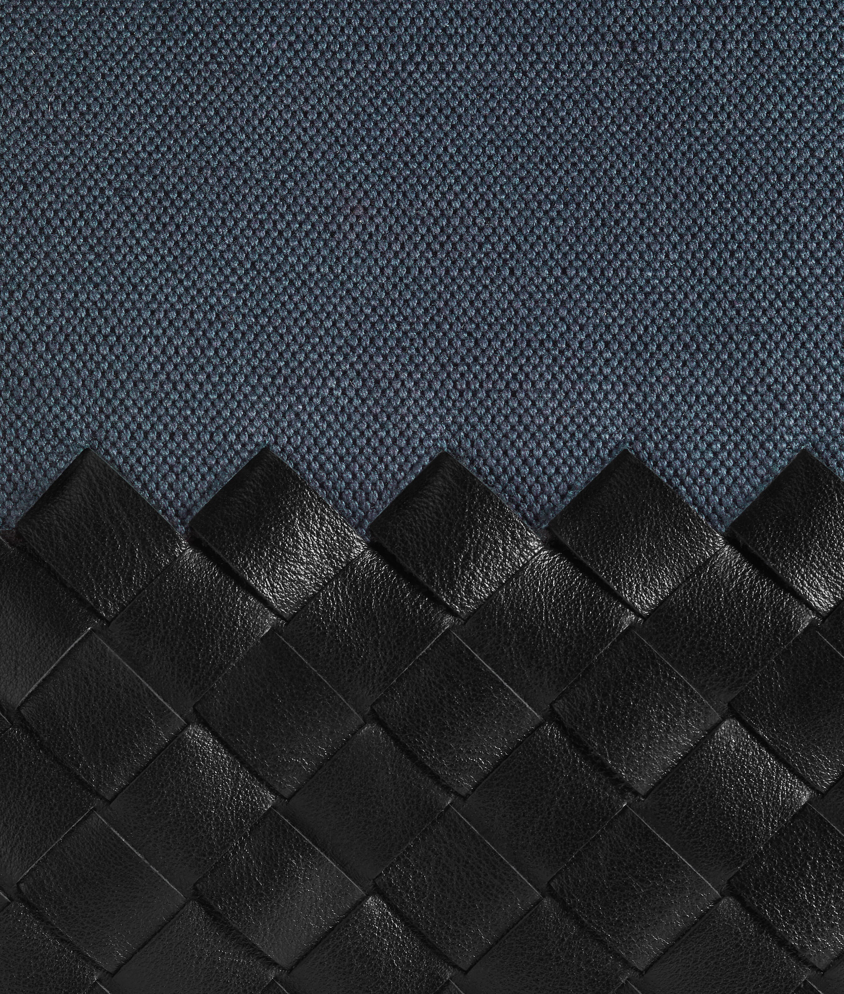 Men's Intrecciato Duffle in Midnight/black Bottega Veneta France EN - Image 5