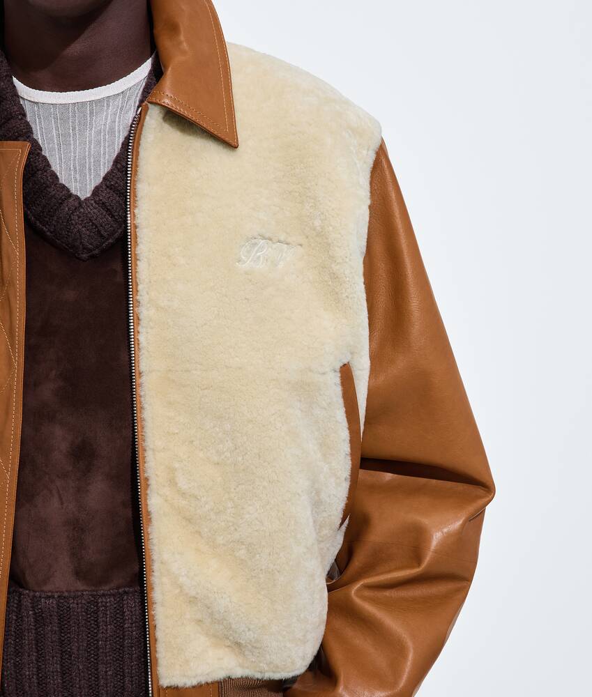 Men's Shearling and Leather Blouson in Deep caramel/ivory Bottega Veneta Greece EN - Image 4