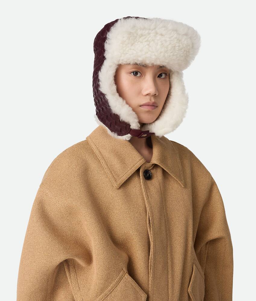 Display a large version of the product image 7 - Intrecciato Leather Aviator Hat