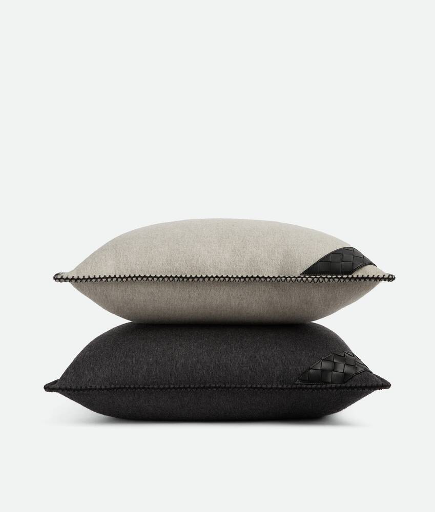 Intrecciato Patch Cushion in Grey/black Bottega Veneta Hong Kong SAR China EN - Image 6