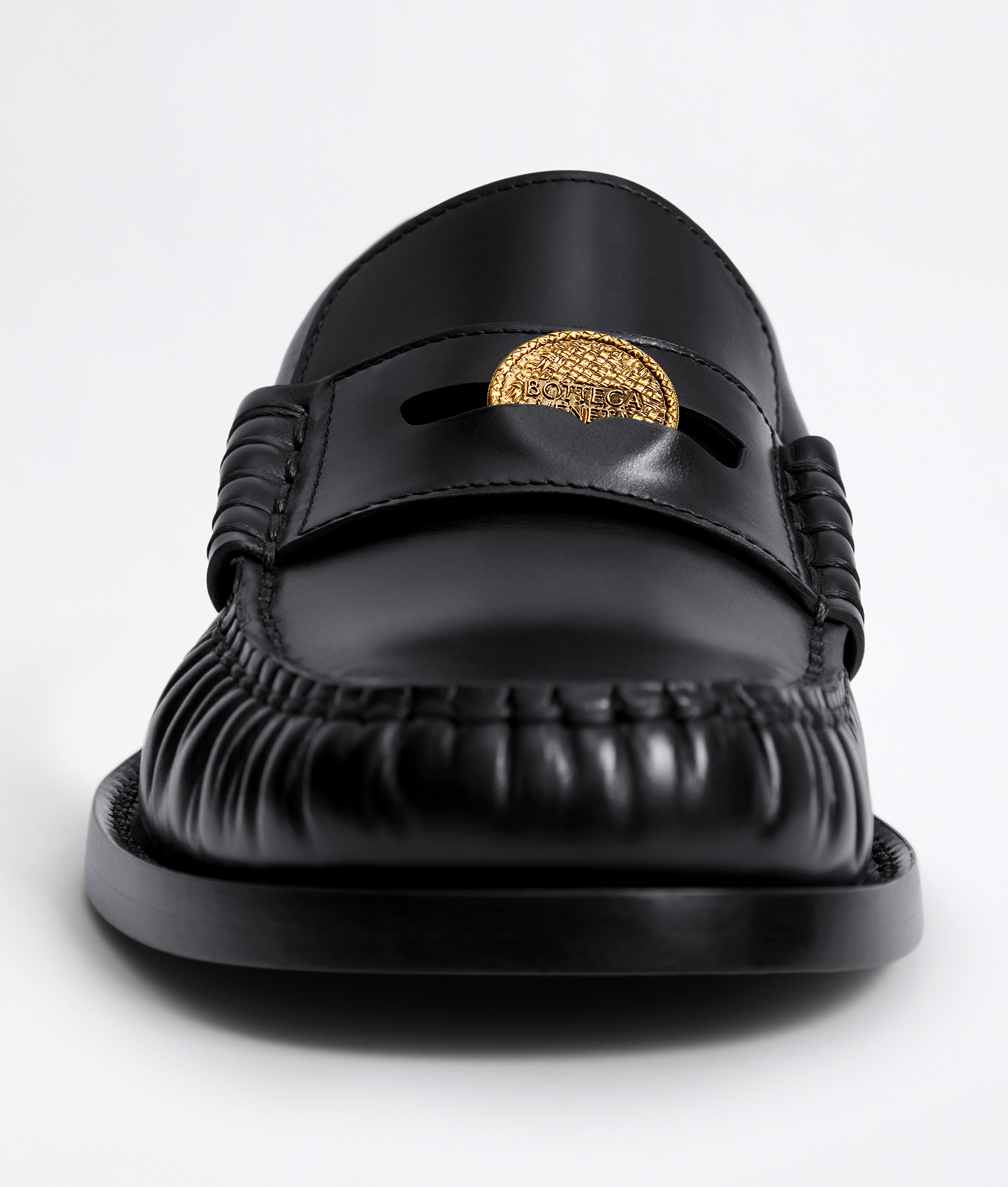 Women's Ugo Loafer in Black Bottega Veneta Luxembourg EN - Image 4
