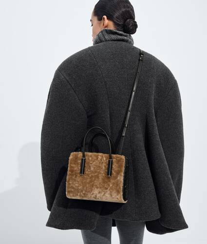 Women's Baby Barbara Tote in Wheatfield/black Bottega Veneta Greece EN - Image 2