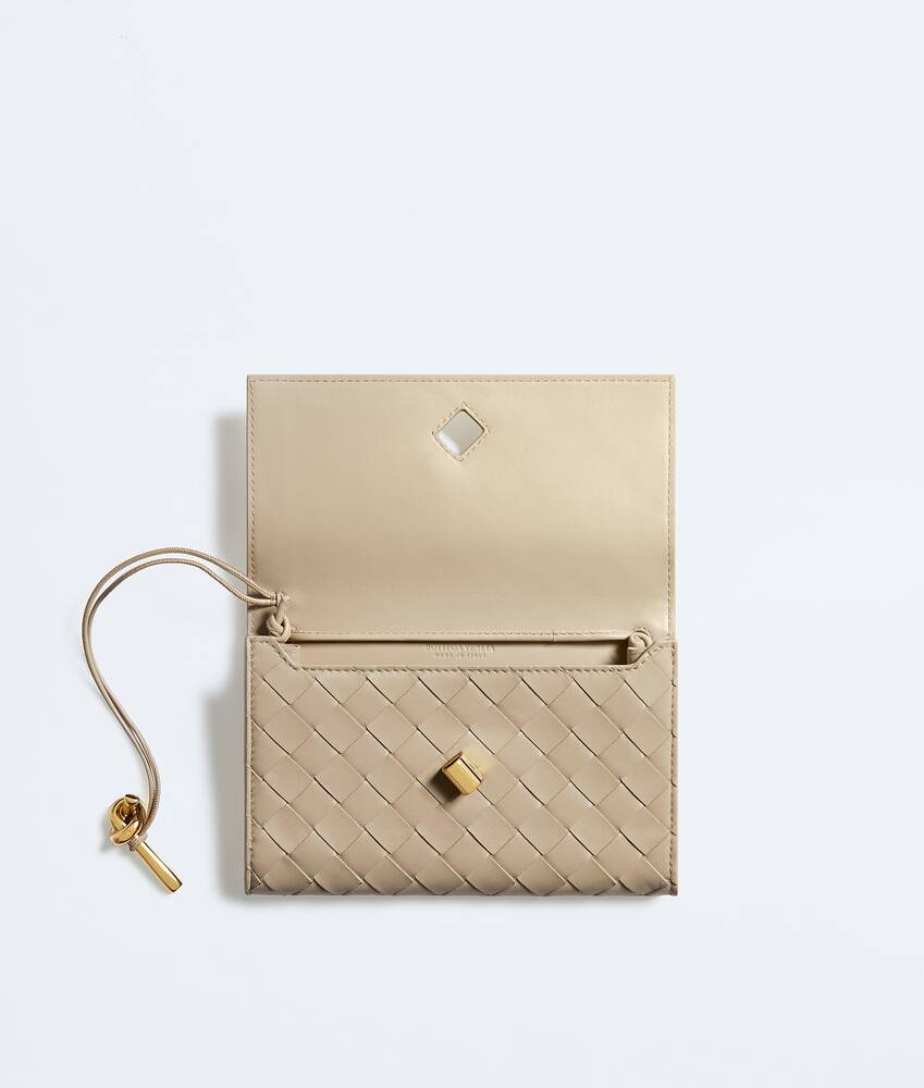 Afficher une grande image du produit 3 - Pochette &agrave; bandouli&egrave;re Andiamo