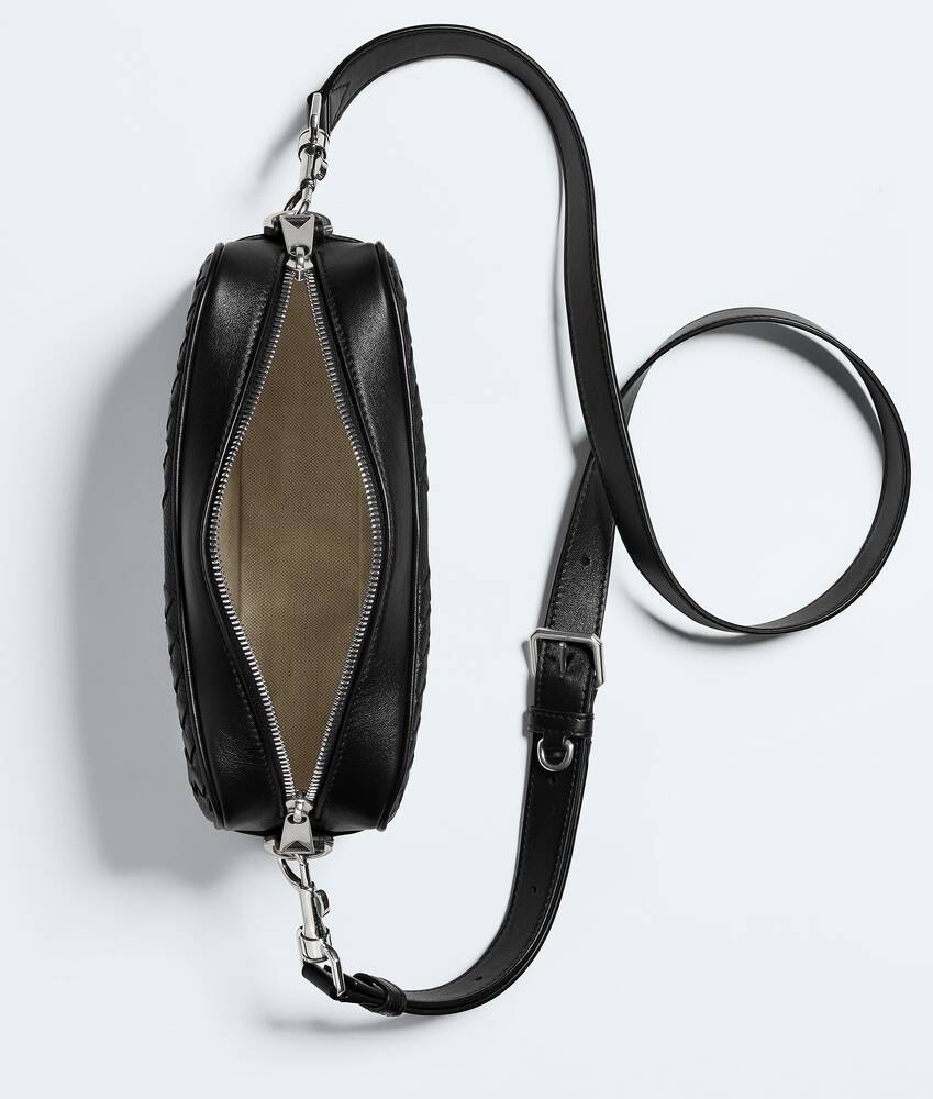 Intrecciato Camera Bag peque&ntilde;o para Hombre en Black Bottega Veneta M&eacute;xico ES - Image 3