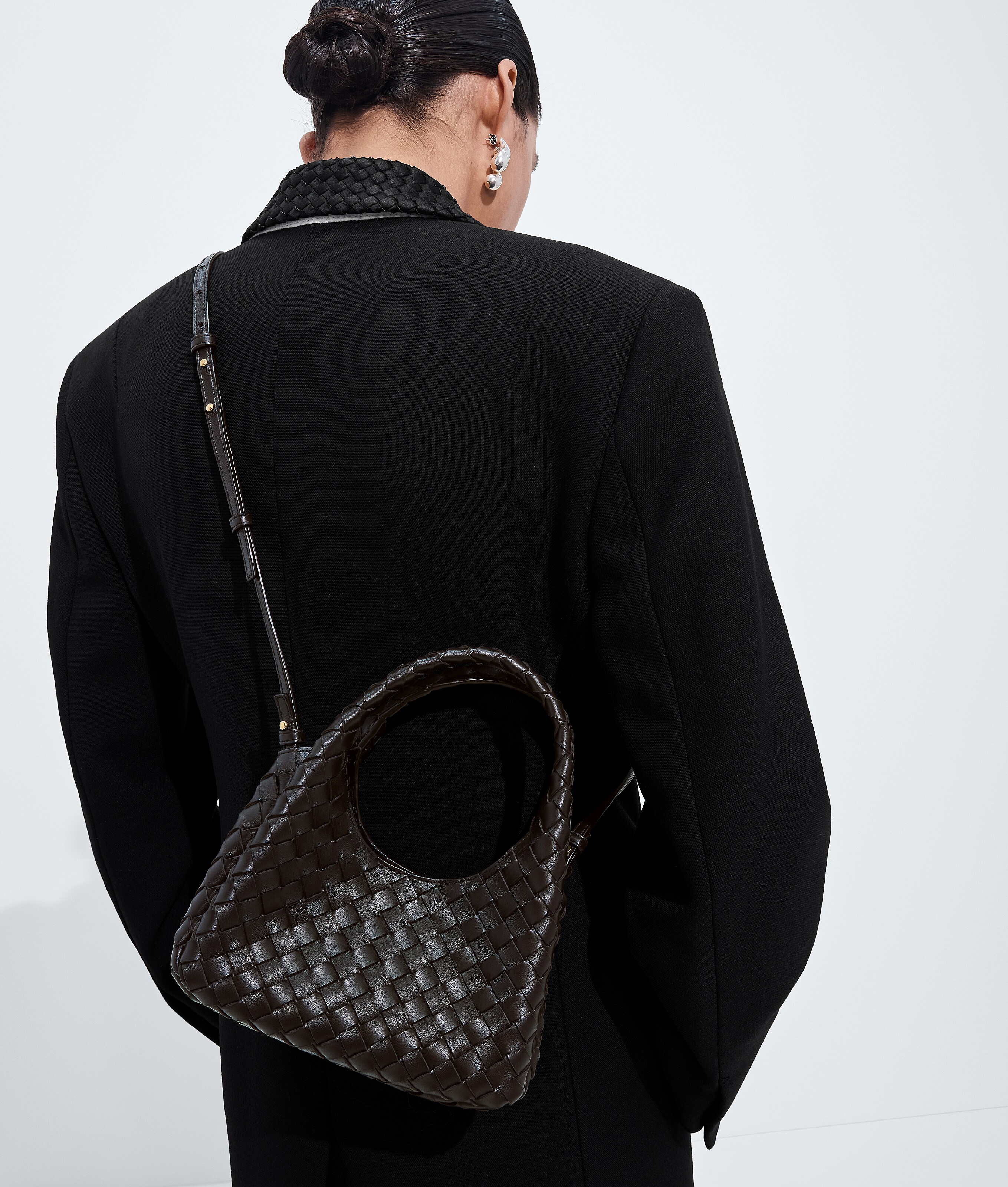 Women's Baby Campana in Espresso Bottega Veneta Romania EN - Image 2