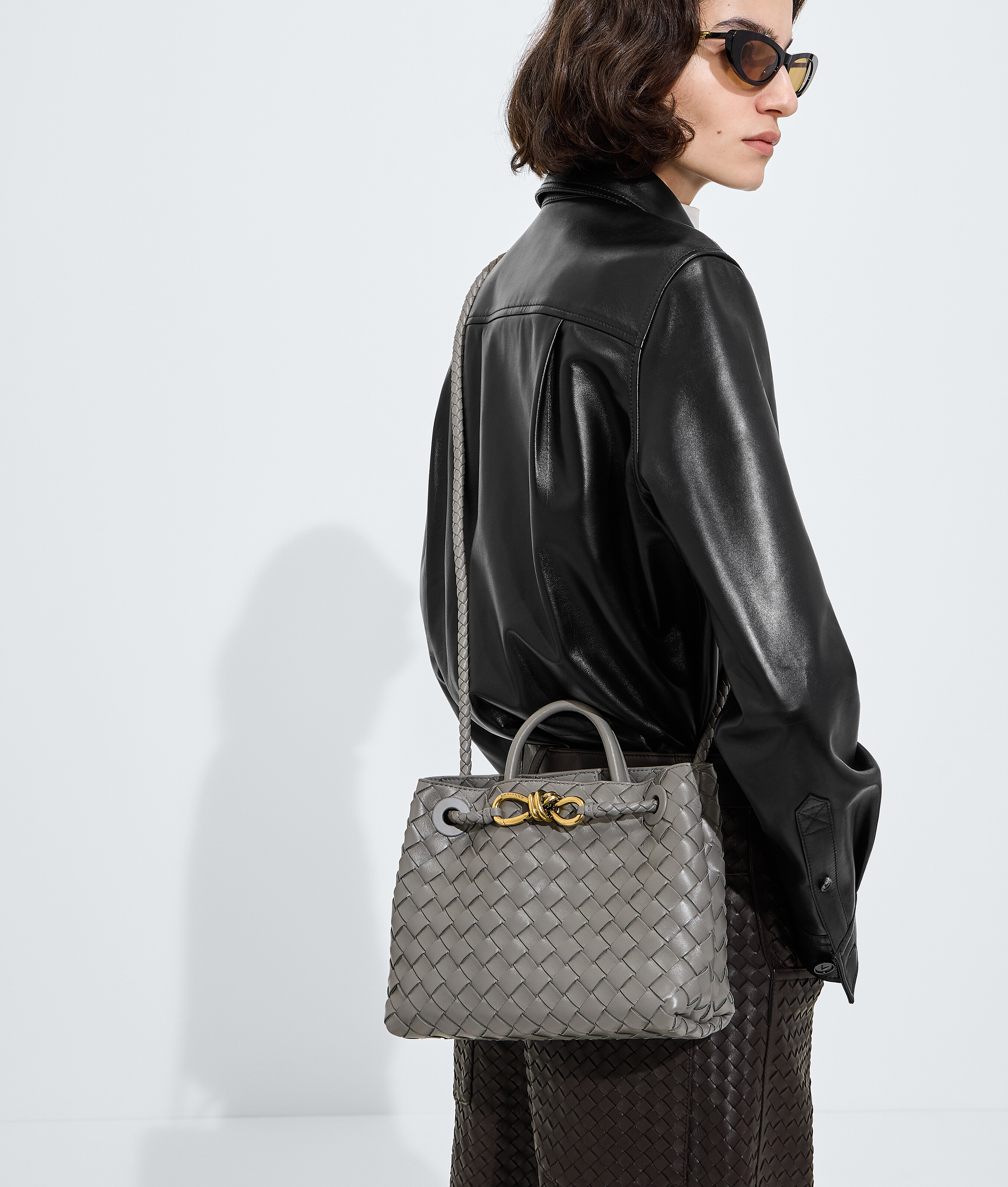 Women's Small Andiamo in Basalt Bottega Veneta Hungary EN - Image 2