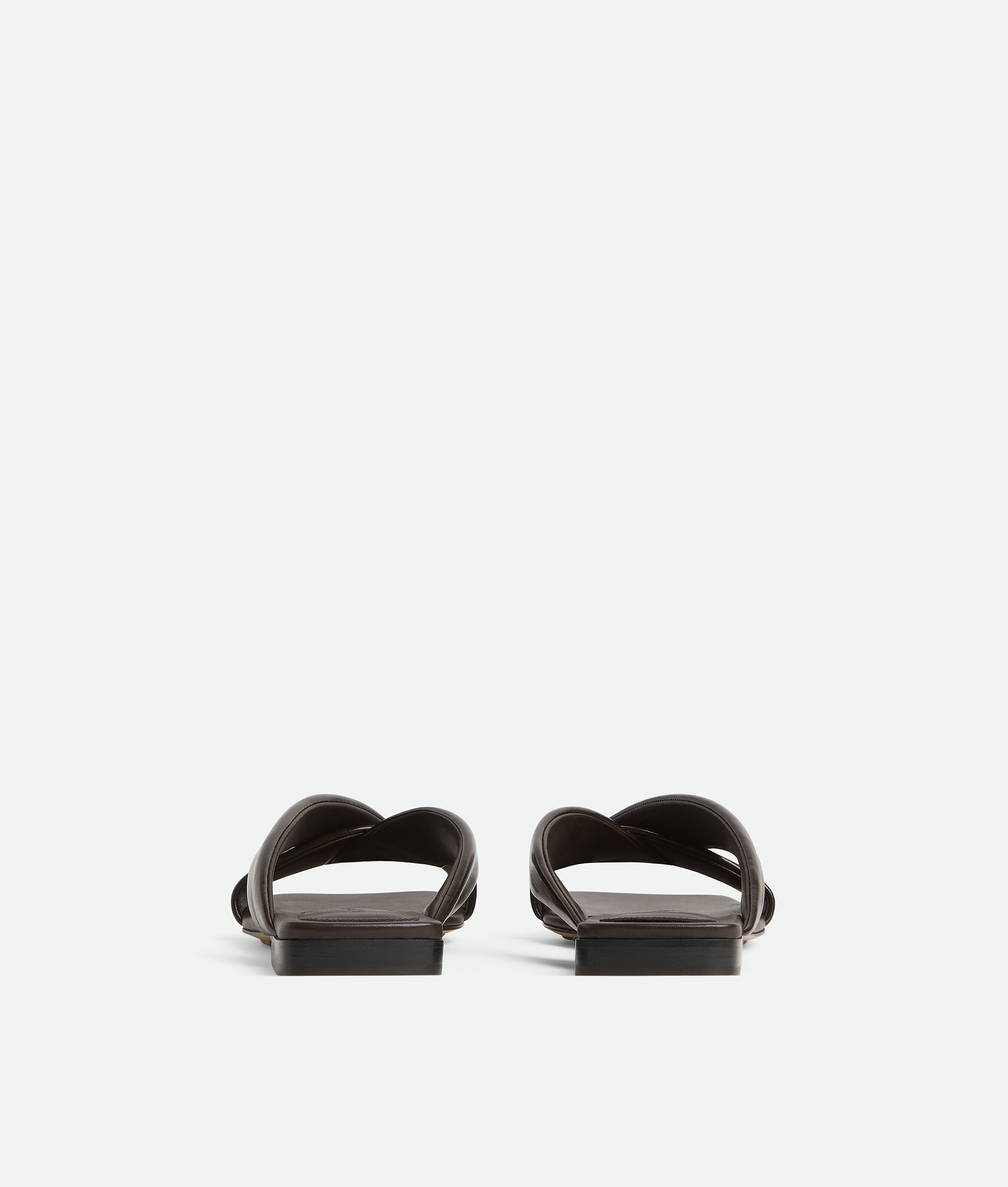 Women's Riva Flat Mule in Fondant Bottega Veneta Brazil EN - Image 4