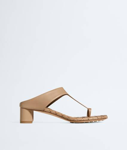 Women's Livia Thong in Shore Bottega Veneta United States EN - Image 1