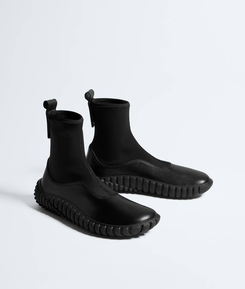 Display a large version of the product image 3 - Tide Sneaker