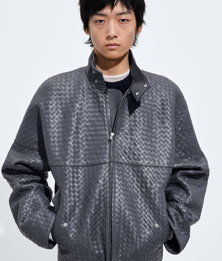 Men's Intrecciato Leather Jacket in Harbor gray Bottega Veneta Greece EN - Image 5