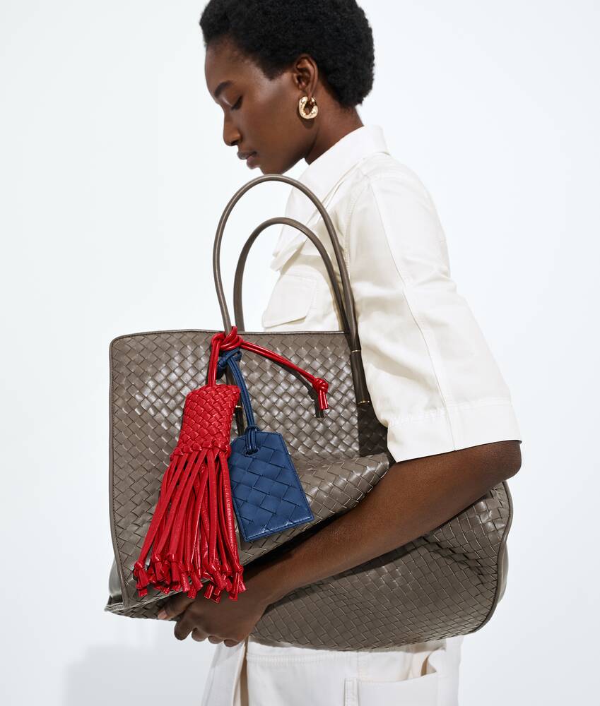 Display a large version of the product image 2 - Tosca Key Holder