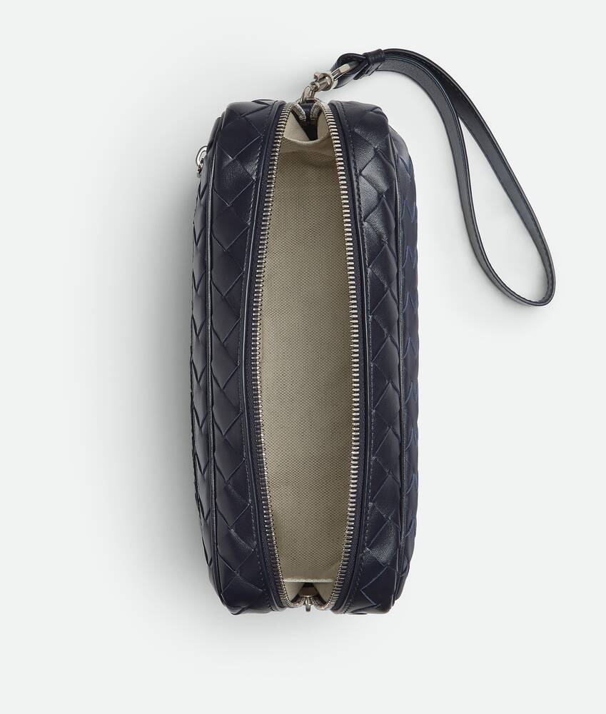 Display a large version of the product image 3 - Intrecciato Pouch With Wristlet