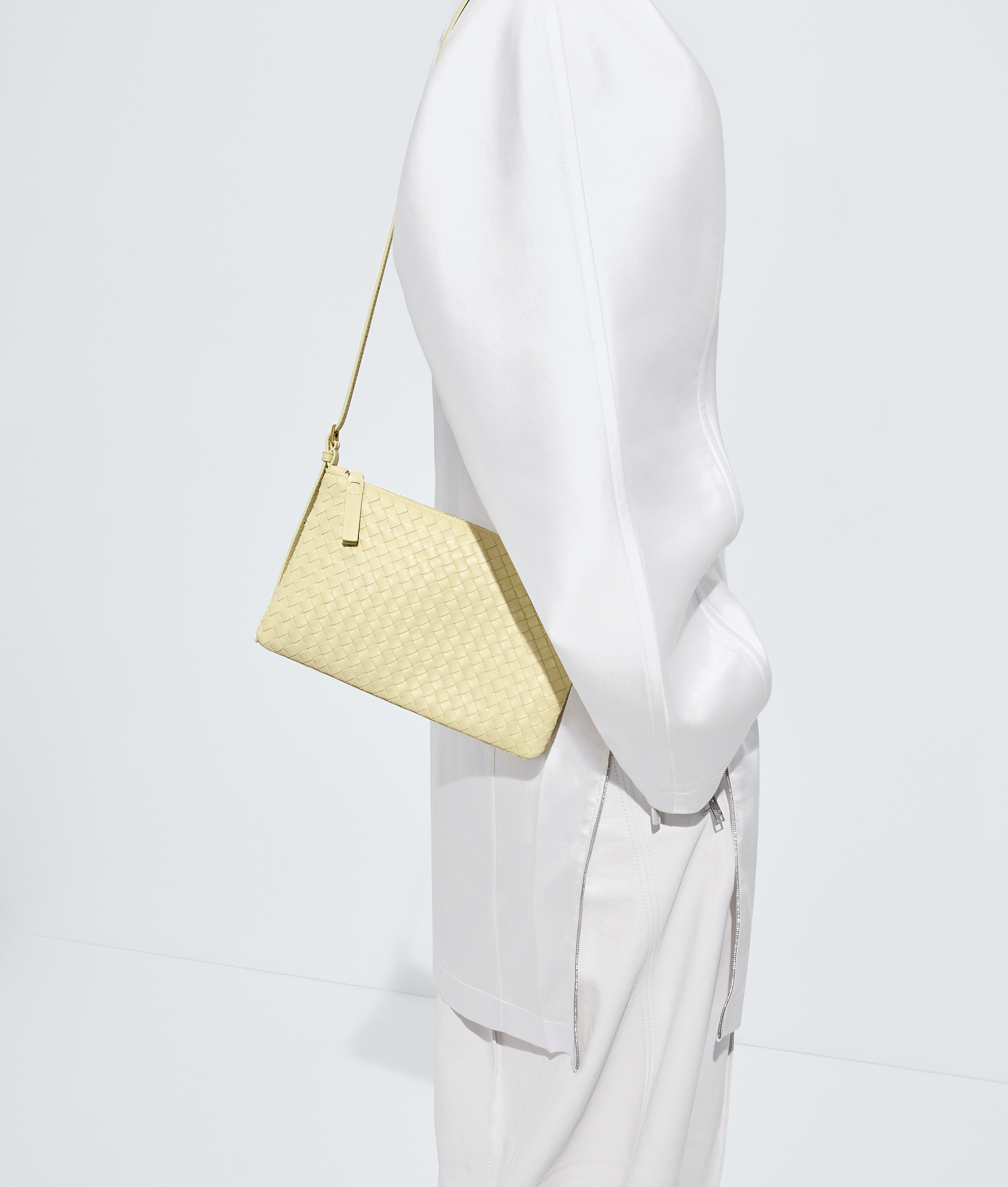 Women's Intrecciato Piccolo Medium Pouch in Sour Bottega Veneta United Arab Emirates EN - Image 2