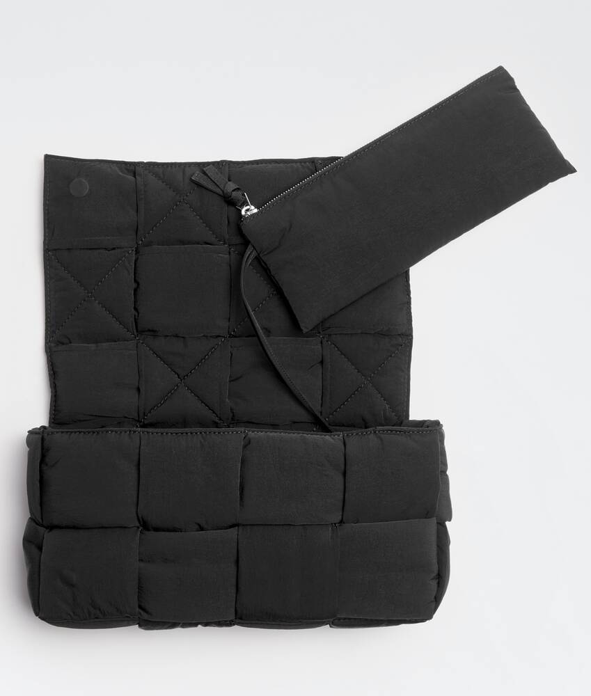 Padded Tech Cassette in Black Bottega Veneta Mexico EN - Image 2