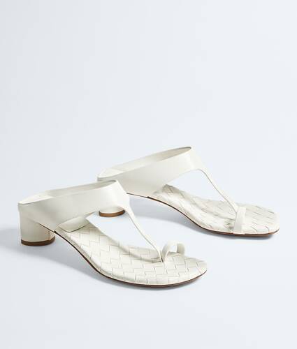 Infradito Livia da Donna in Alabaster Bottega Veneta Italia IT - Image 3