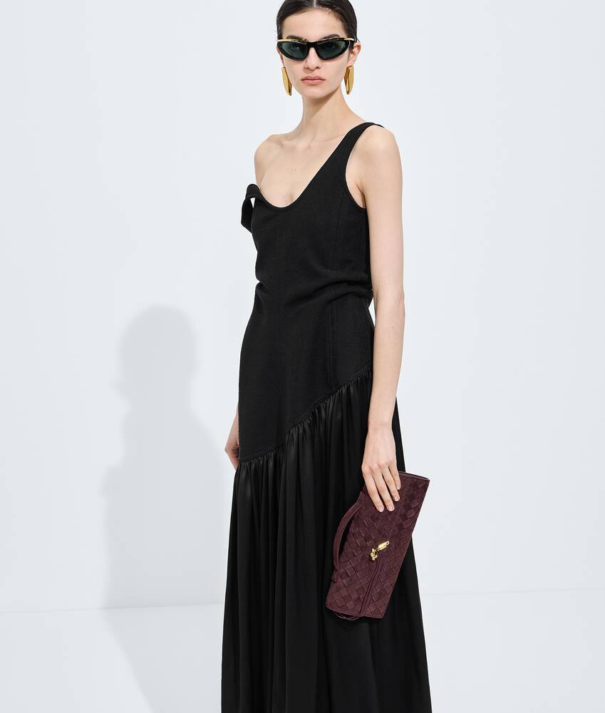 Women's Andiamo Clutch in Deep mahogany Bottega Veneta Singapore EN - Image 2