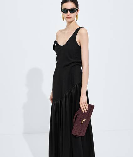 Women's Andiamo Clutch in Deep mahogany Bottega Veneta Singapore EN - Image 2