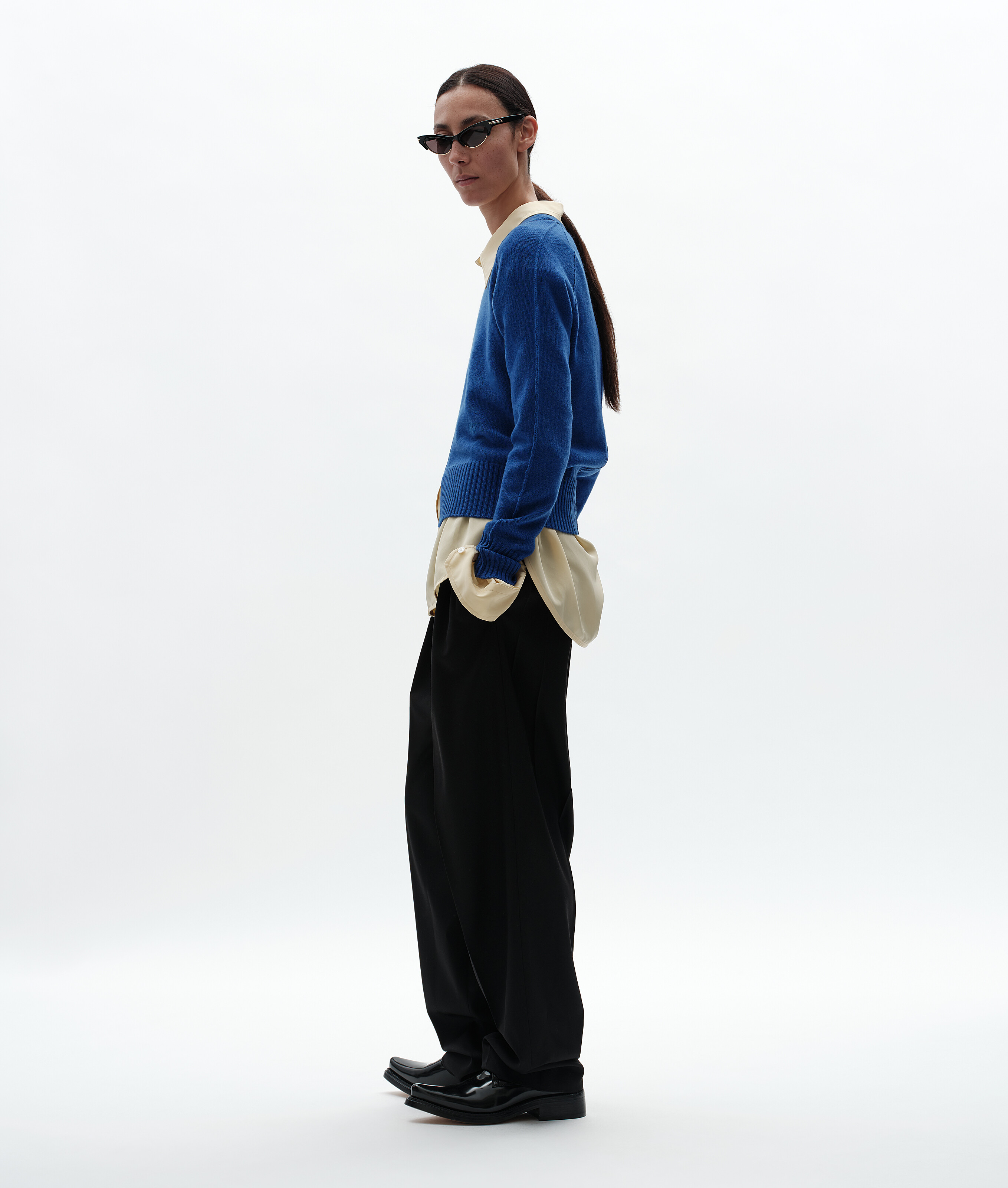 Women's Cashmere Sweater in Lapis Bottega Veneta Luxembourg EN - Image 2