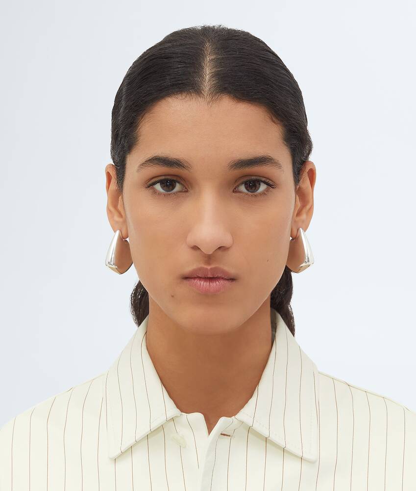 Women's Small Fin Earrings in Silver Bottega Veneta Lithuania EN - Image 2